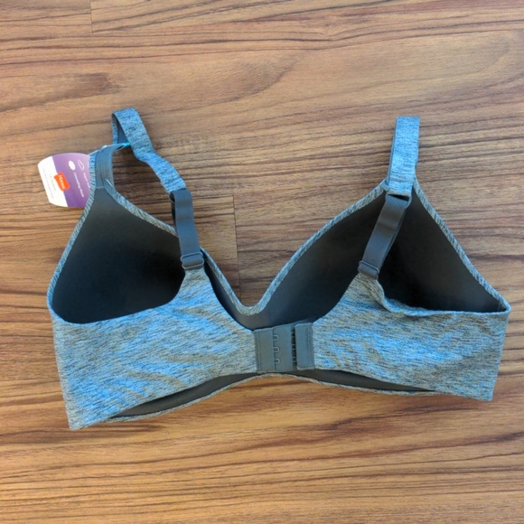 Hanes Ultimate Wireless 38C bra - Picture 2 of 3